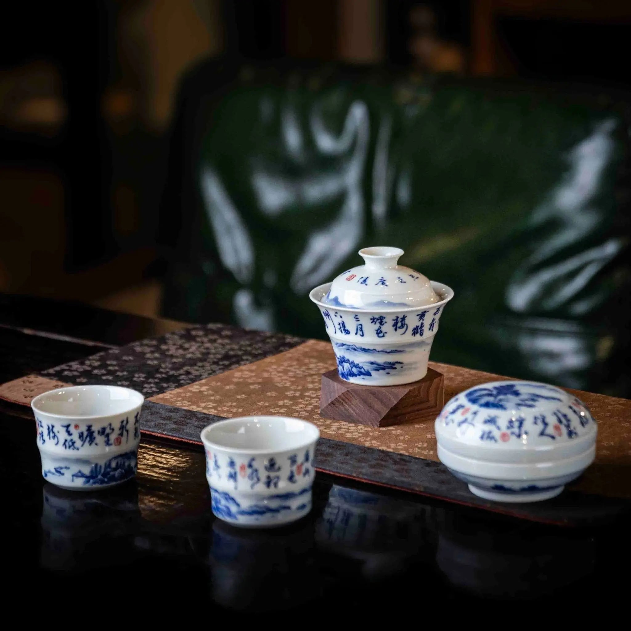 Shi Ci Shan Shui 110cc - Jing De Zhen Porcelain Gaiwan zycschina