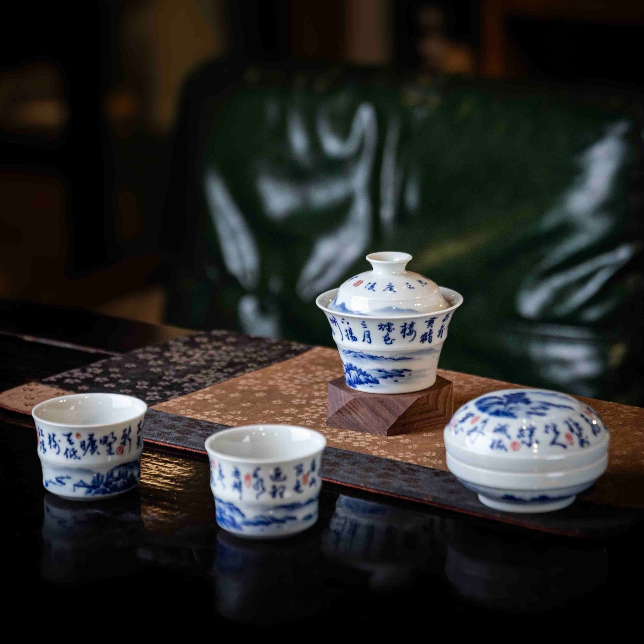 Shi Ci Shan Shui 110cc - Jing De Zhen Porcelain Gaiwan zycschina