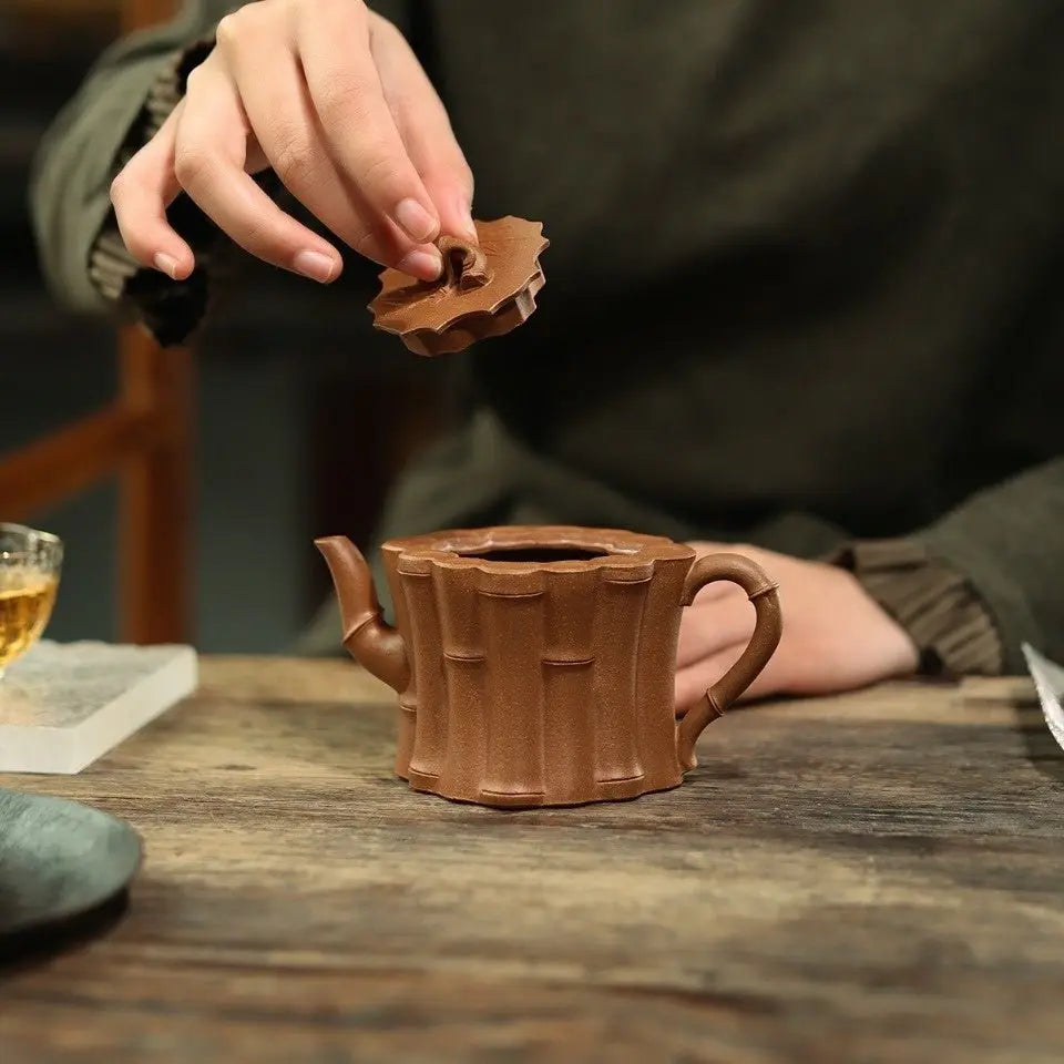 Shi Ee Zhu Jie 210cc - Yixing Handmade Teapot 江苏宜兴