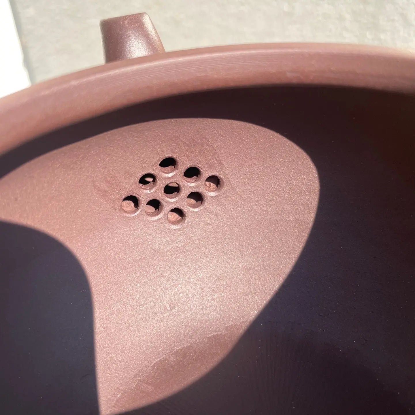Shi Li He Hua 270cc - Yixing Handmade Teapot 江苏宜兴