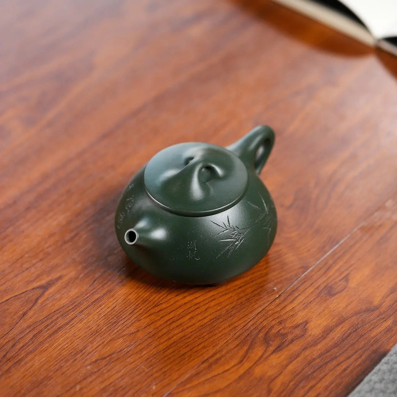 Shi Piao 210cc - Yixing Handmade Teapot 江苏宜兴