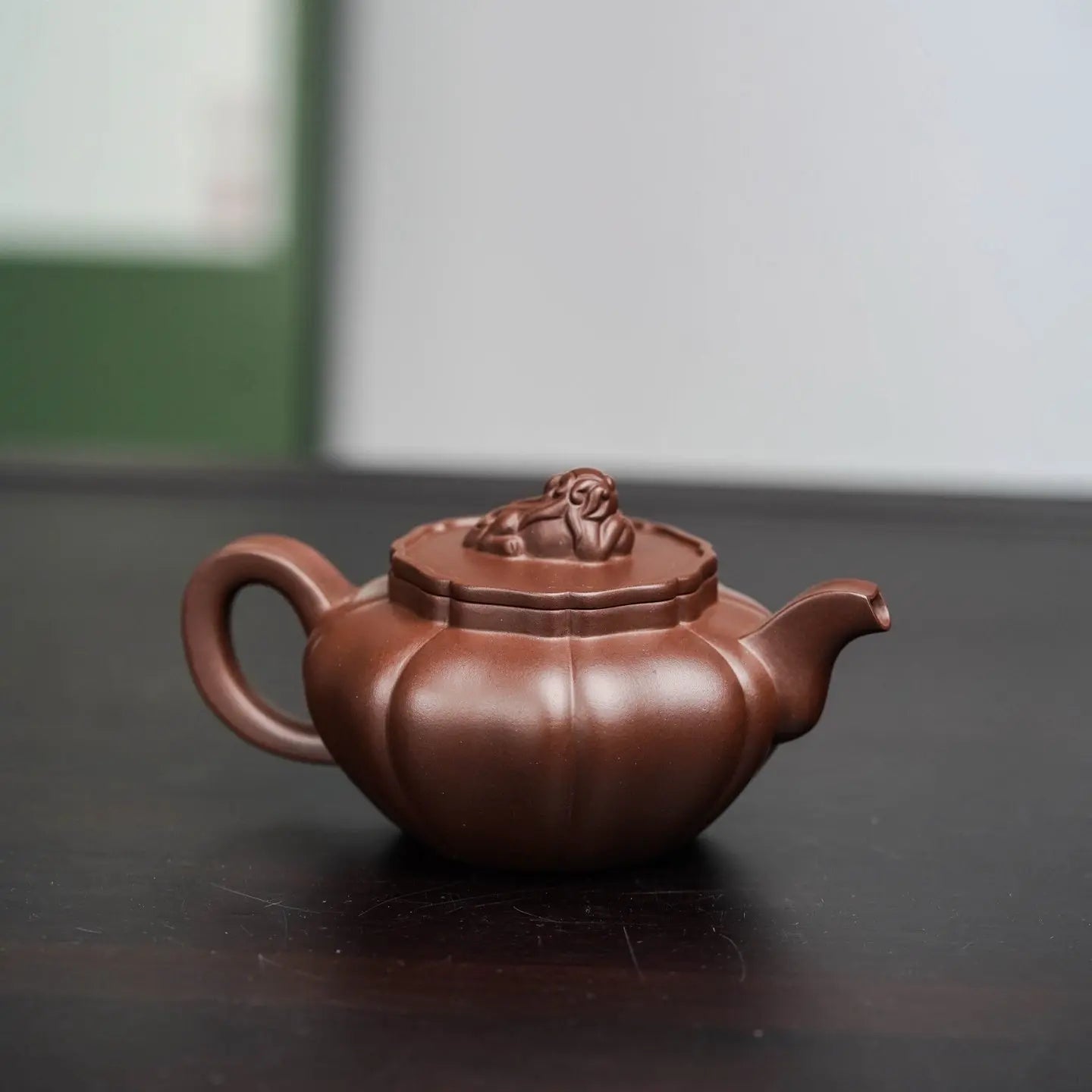 Shi Qiu 200cc - Yixing Handmade Teapot 江苏宜兴