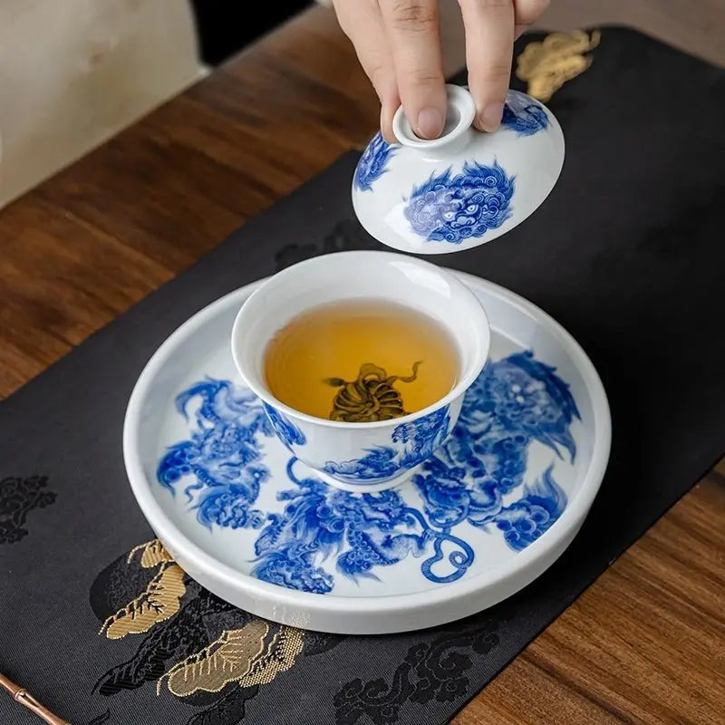 Shi Zi Xiu Qiu 150cc - Jing De Zhen Porcelain Gaiwan zycschina
