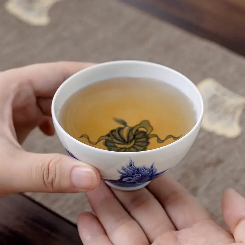 Shi Zi Xiu Qiu 150cc - Jing De Zhen Porcelain Gaiwan zycschina