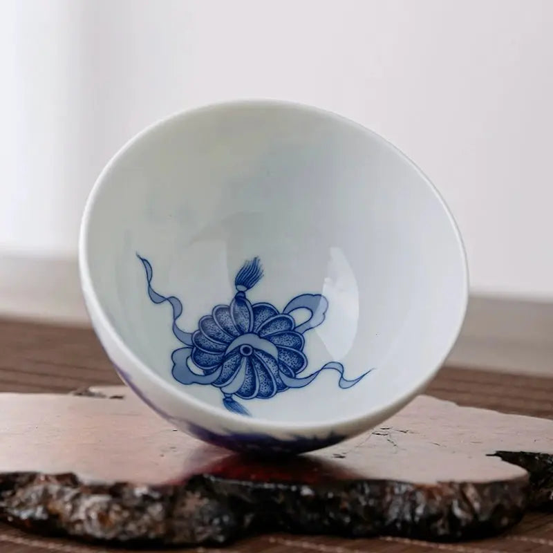 Shi Zi Xiu Qiu 150cc - Jing De Zhen Porcelain Gaiwan zycschina
