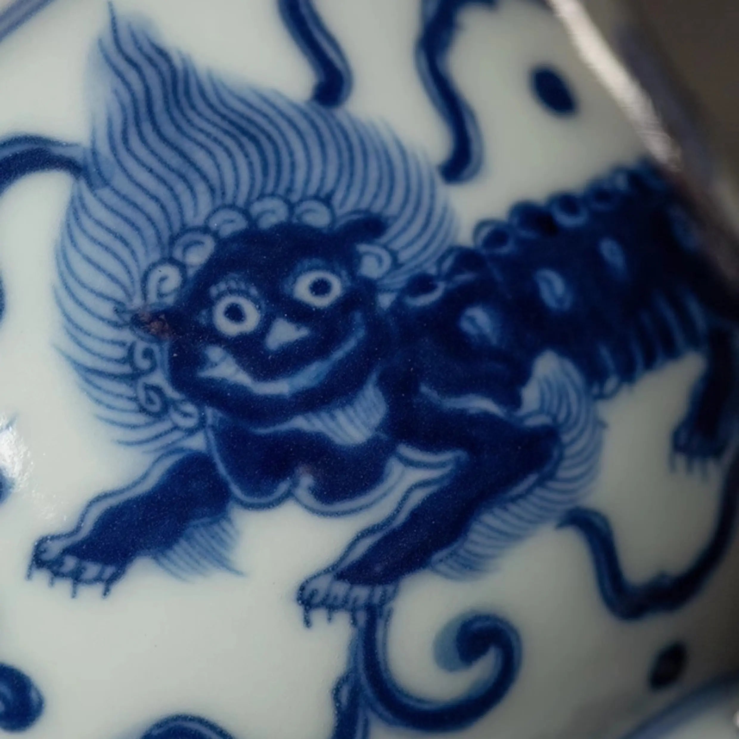 Shi Zi Xiu Qiu - Jing De Zhen Porcelain Teacup zycschina