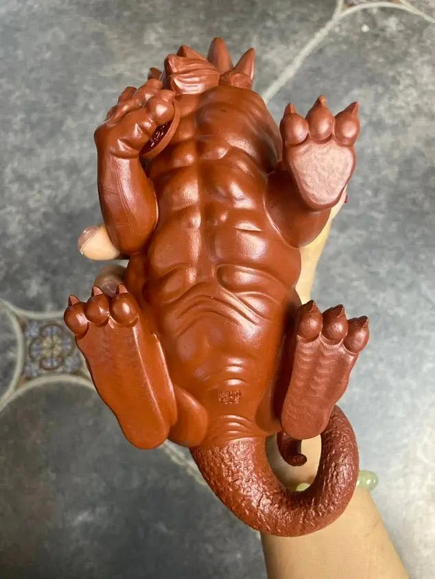 Shou Chai Pi Xiu - Zisha Sculpture 江苏宜兴