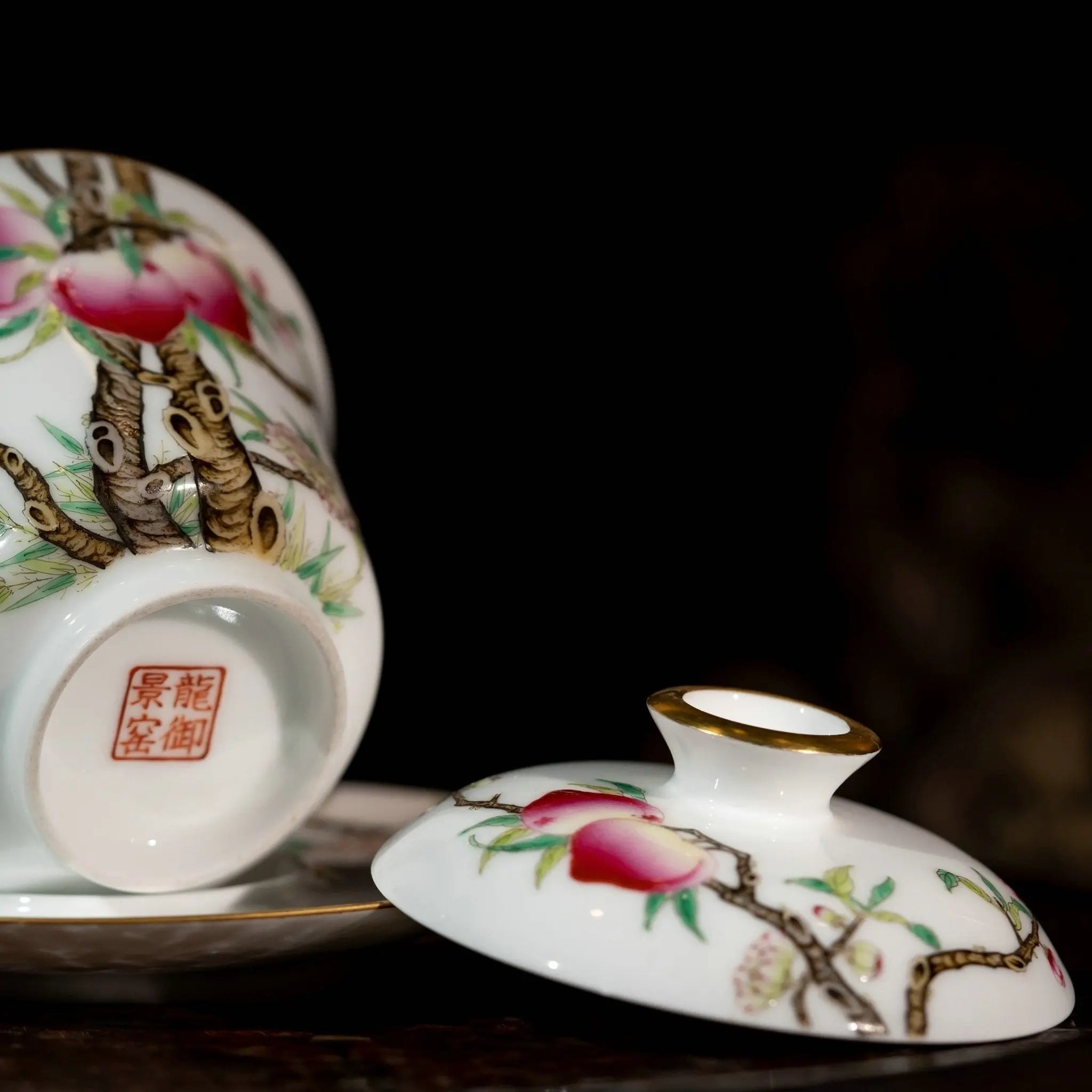 Shou Tao 200cc - Jing De Zhen Porcelain Gaiwan zycschina