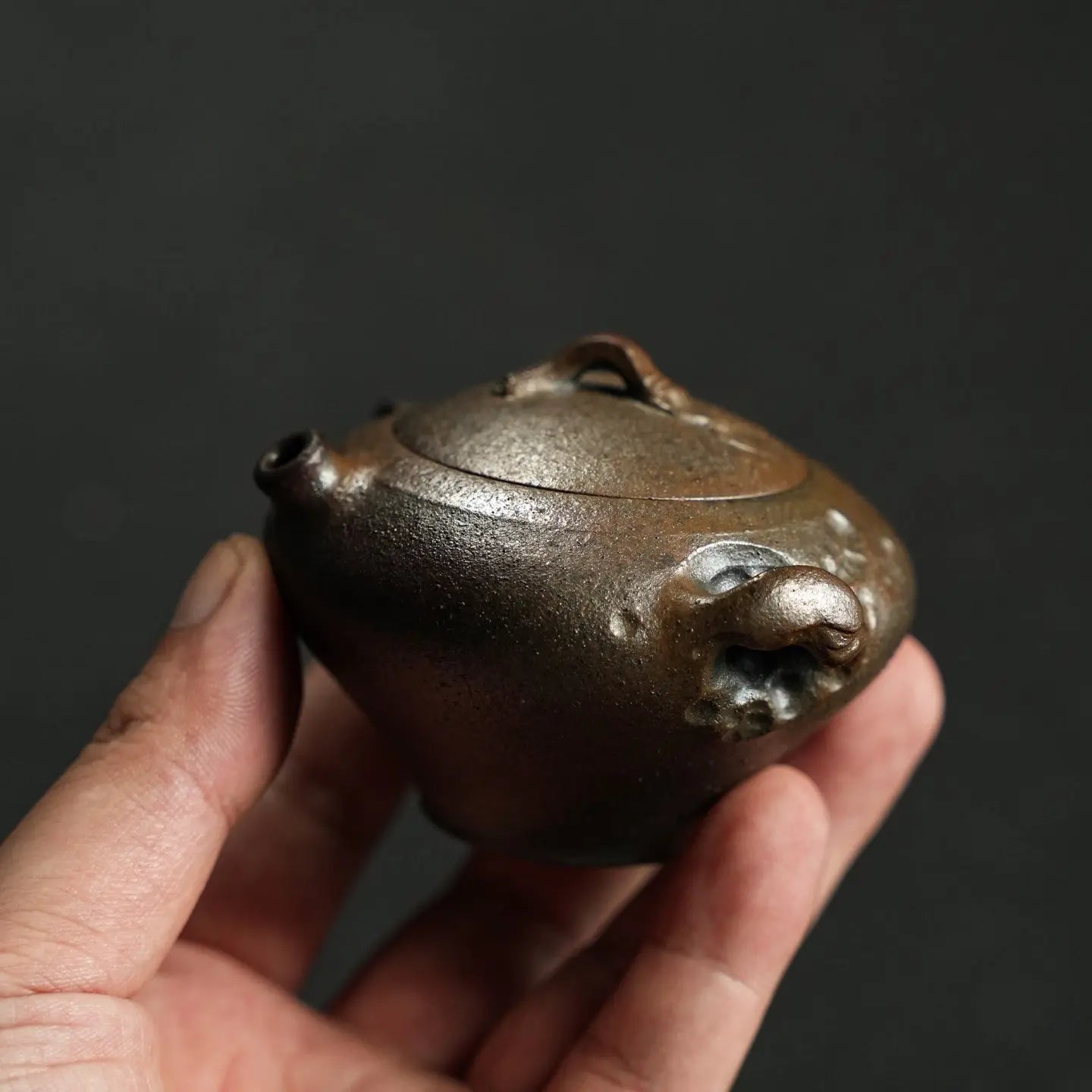 Shou Zhua Bao Ping 85cc - Yixing Handmade Teapot 江苏宜兴