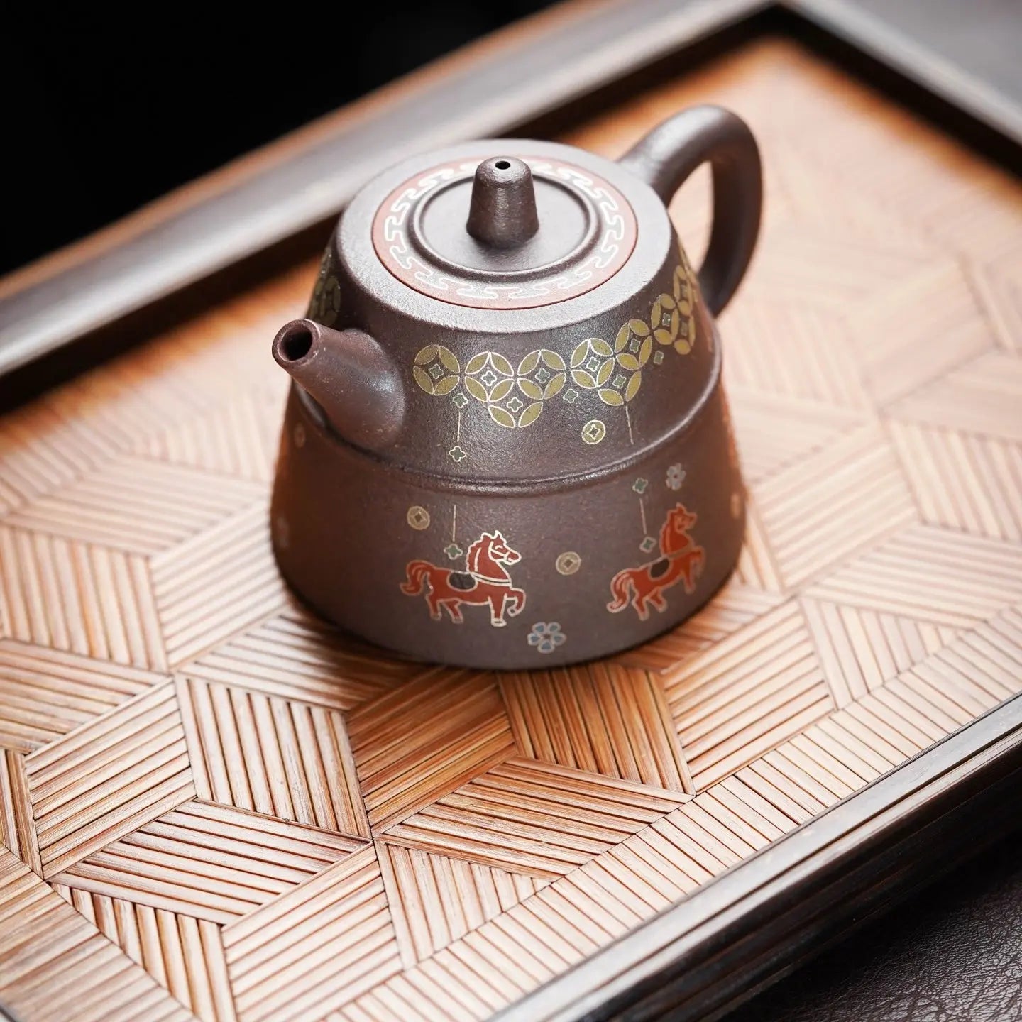 Shu Dai Jin Zhong 180cc - Yixing Handmade Teapot 江苏宜兴