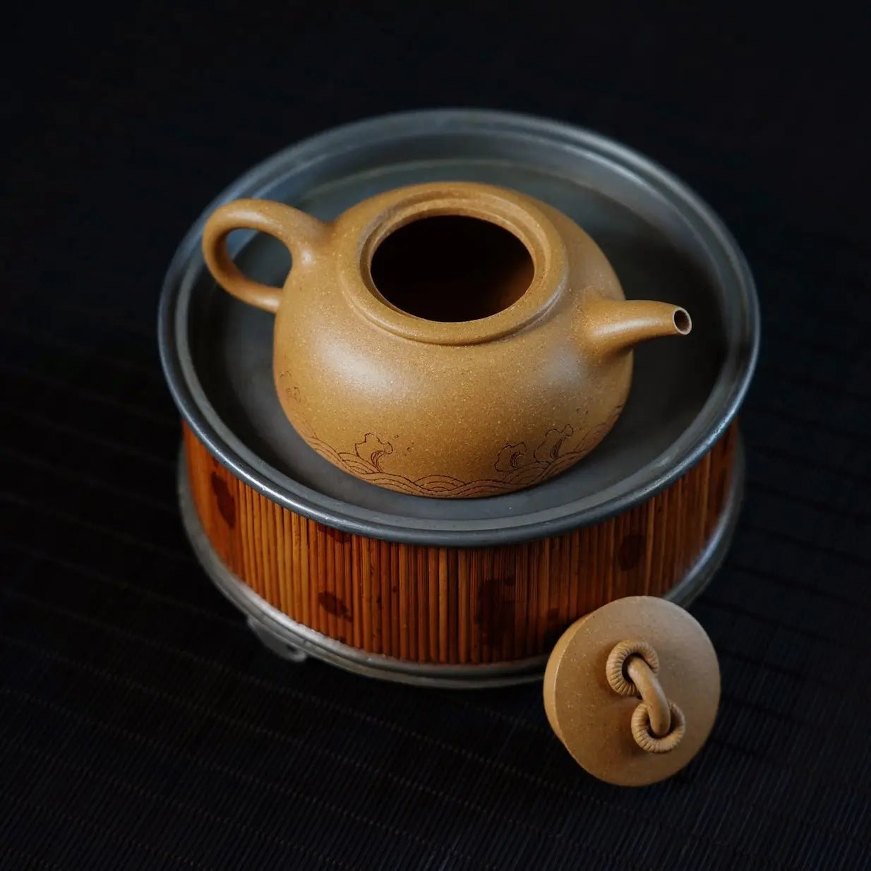 Shuang Quan 175cc - Yixing Handmade Teapot 江苏宜兴