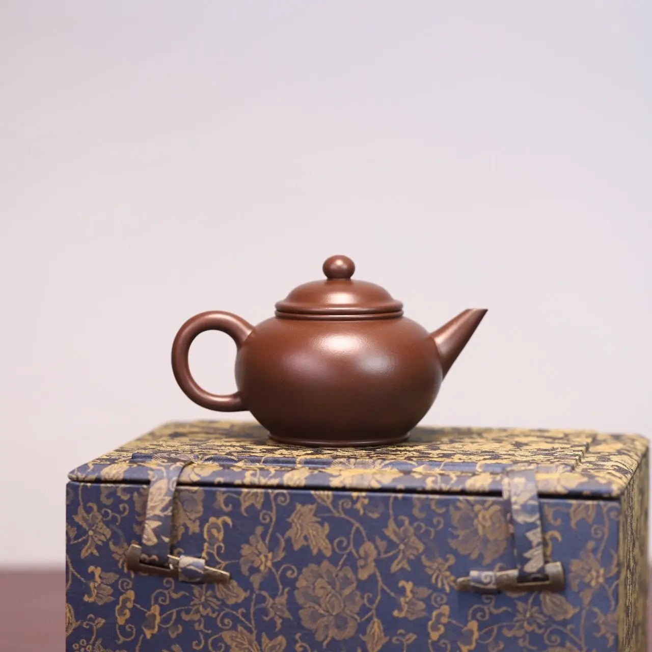 Shui Ping 170cc - Yixing Handmade Teapot 江苏宜兴
