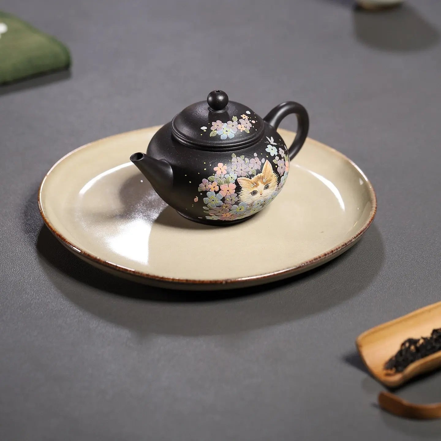 Shui Ping 170cc - Yixing Handmade Teapot 江苏宜兴