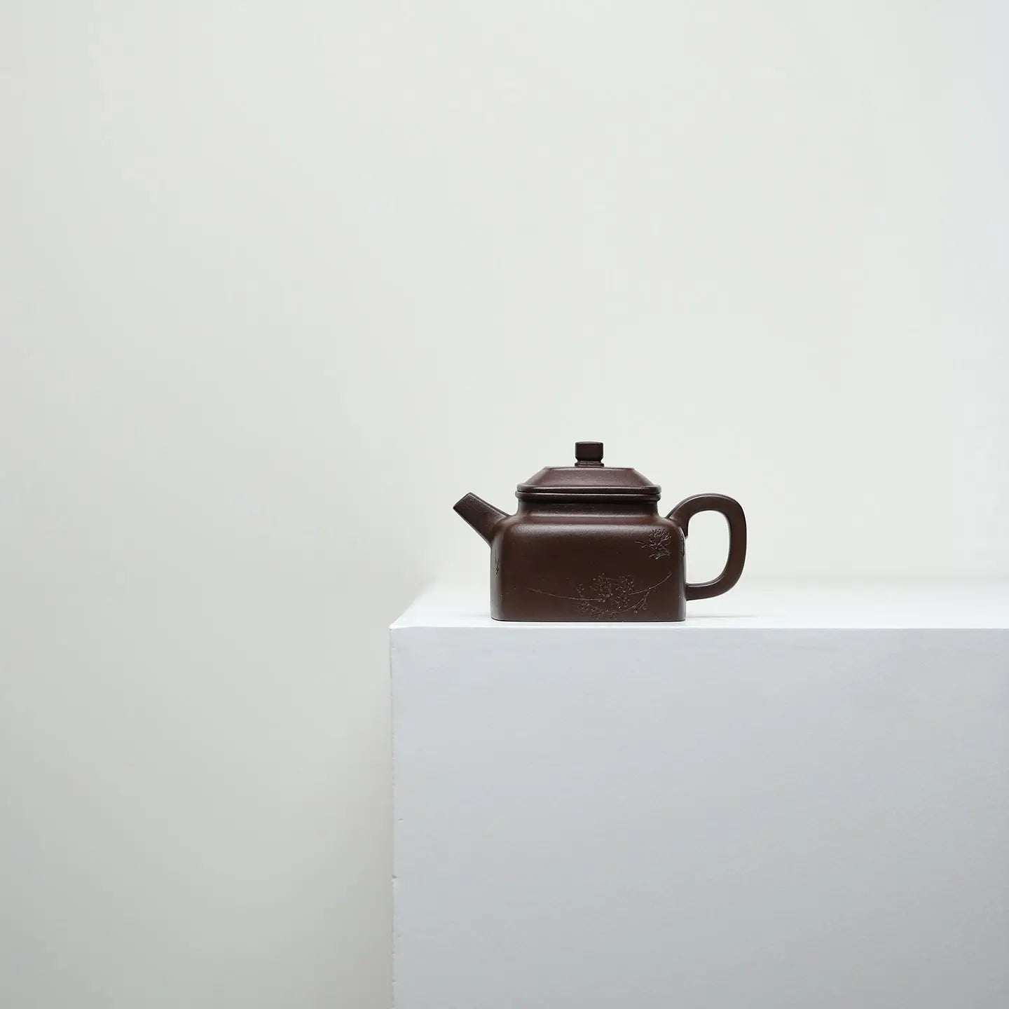 Si Fang De Zhong 120cc - Yixing Handmade Teapot 江苏宜兴