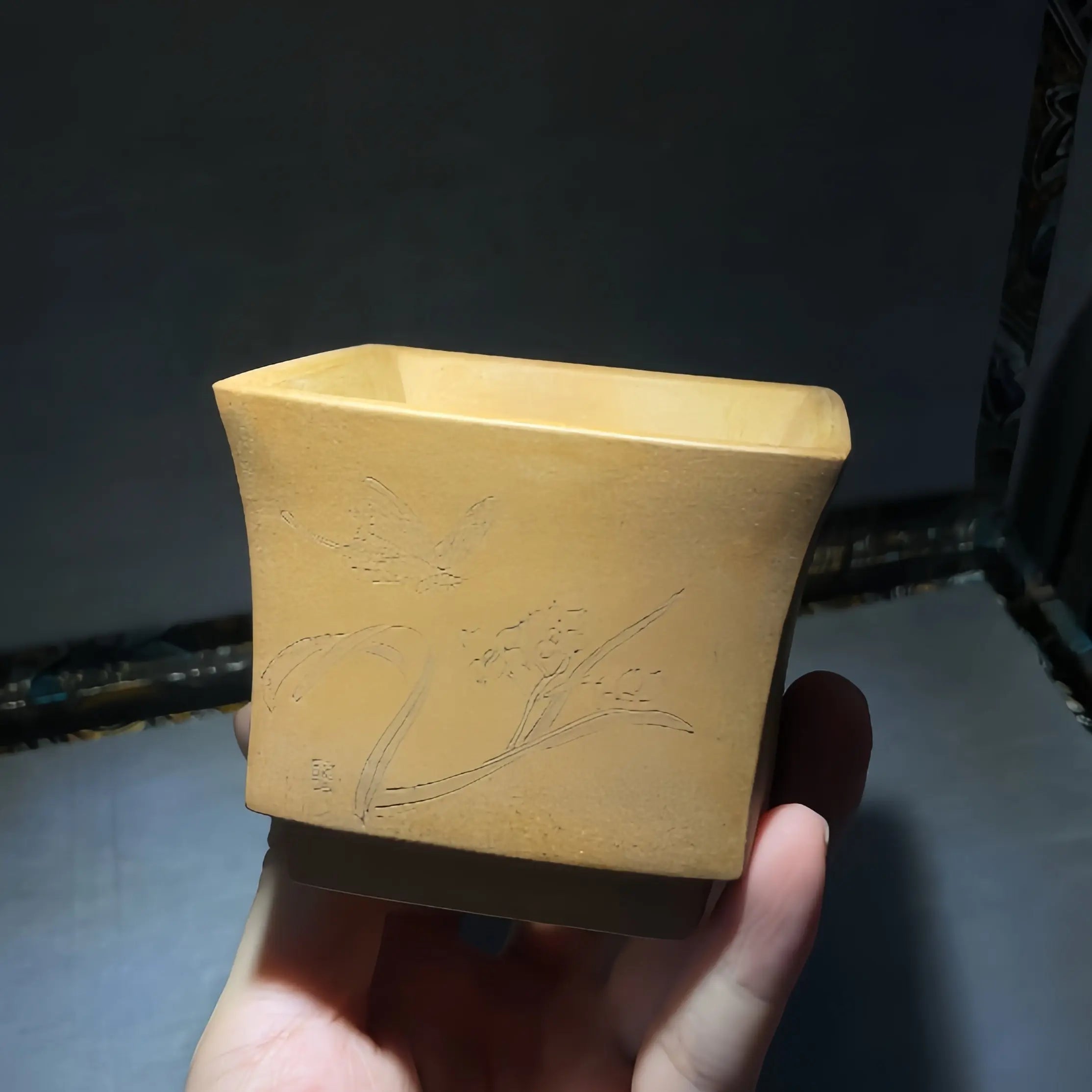 Si Fang Dou Pen - Yixing bonsai pot 江苏宜兴