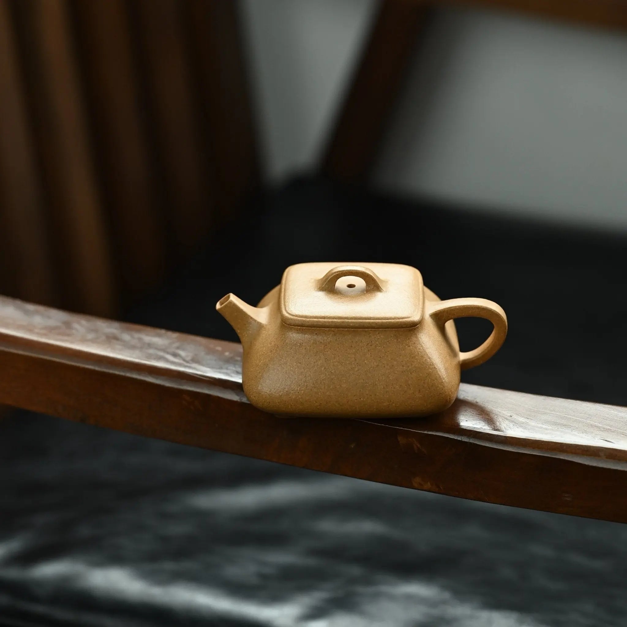Si Fang Piao 160cc - Yixing Handmade Teapot 江苏宜兴