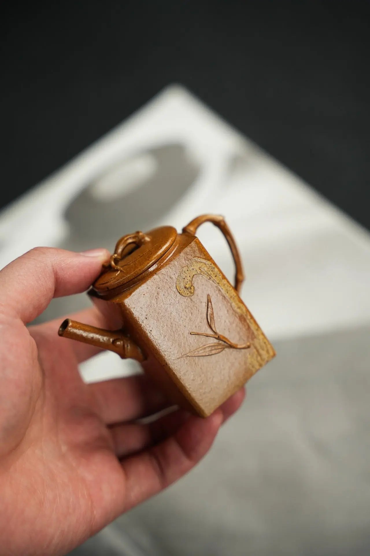 Si Fang Xiao Zhu Jun 100cc - Yixing Handmade Teapot 江苏宜兴