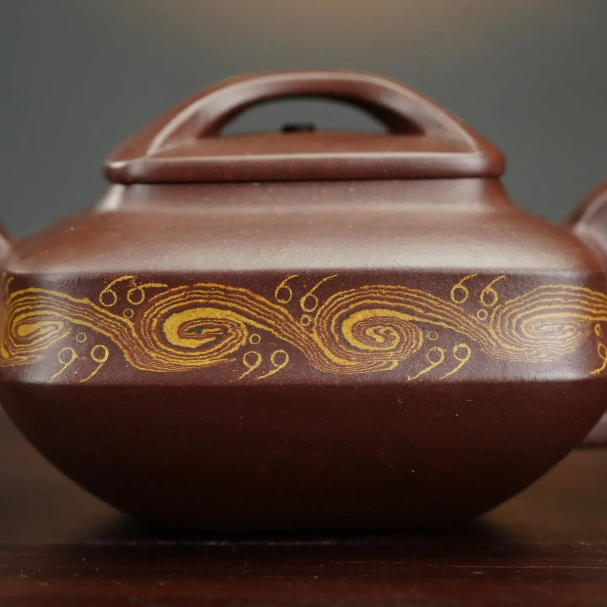 Si Hai Sheng Ping 425cc - Yixing Handmade Teapot 【DM for price】 江苏宜兴