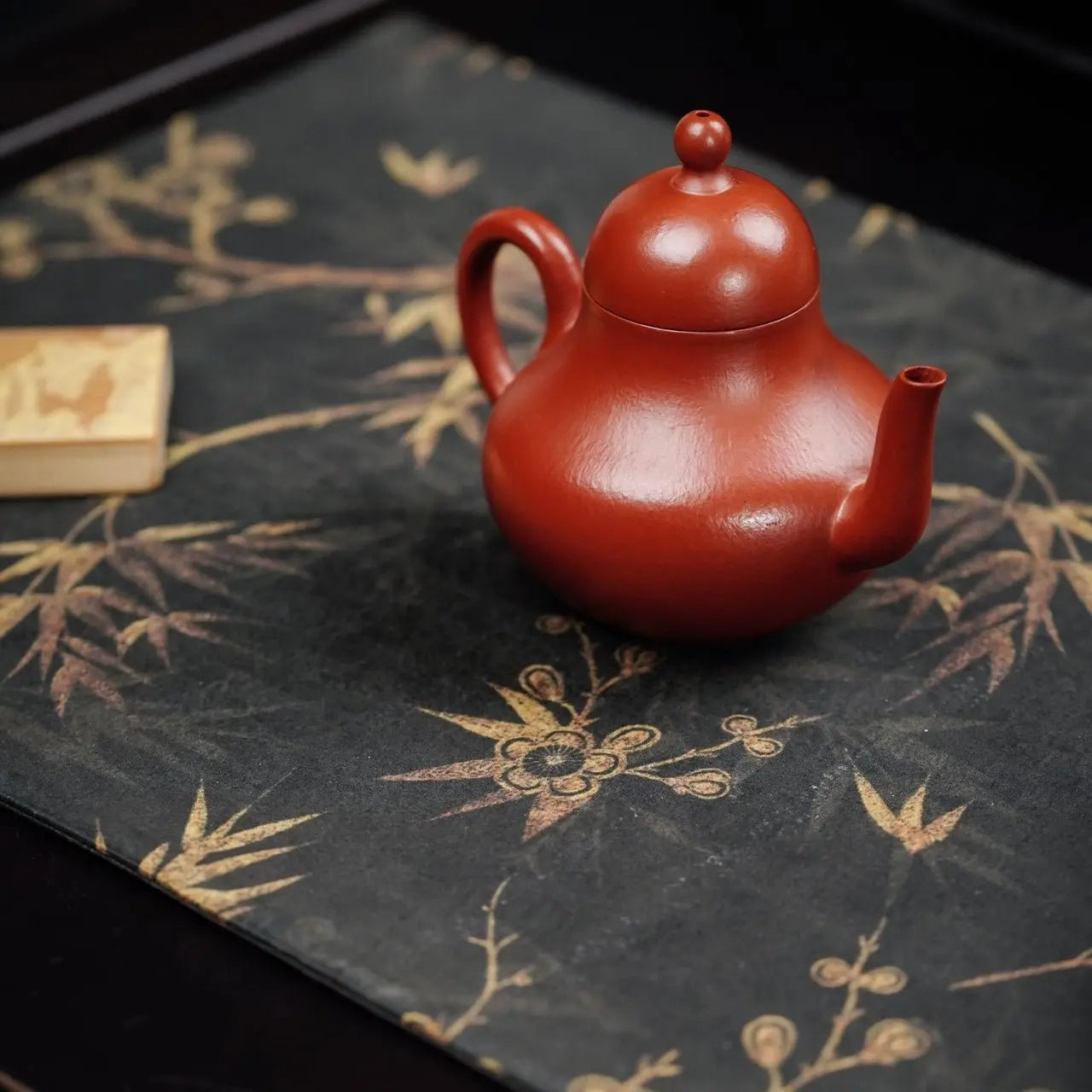Si Ting 100cc - Yixing Handmade Teapot 江苏宜兴