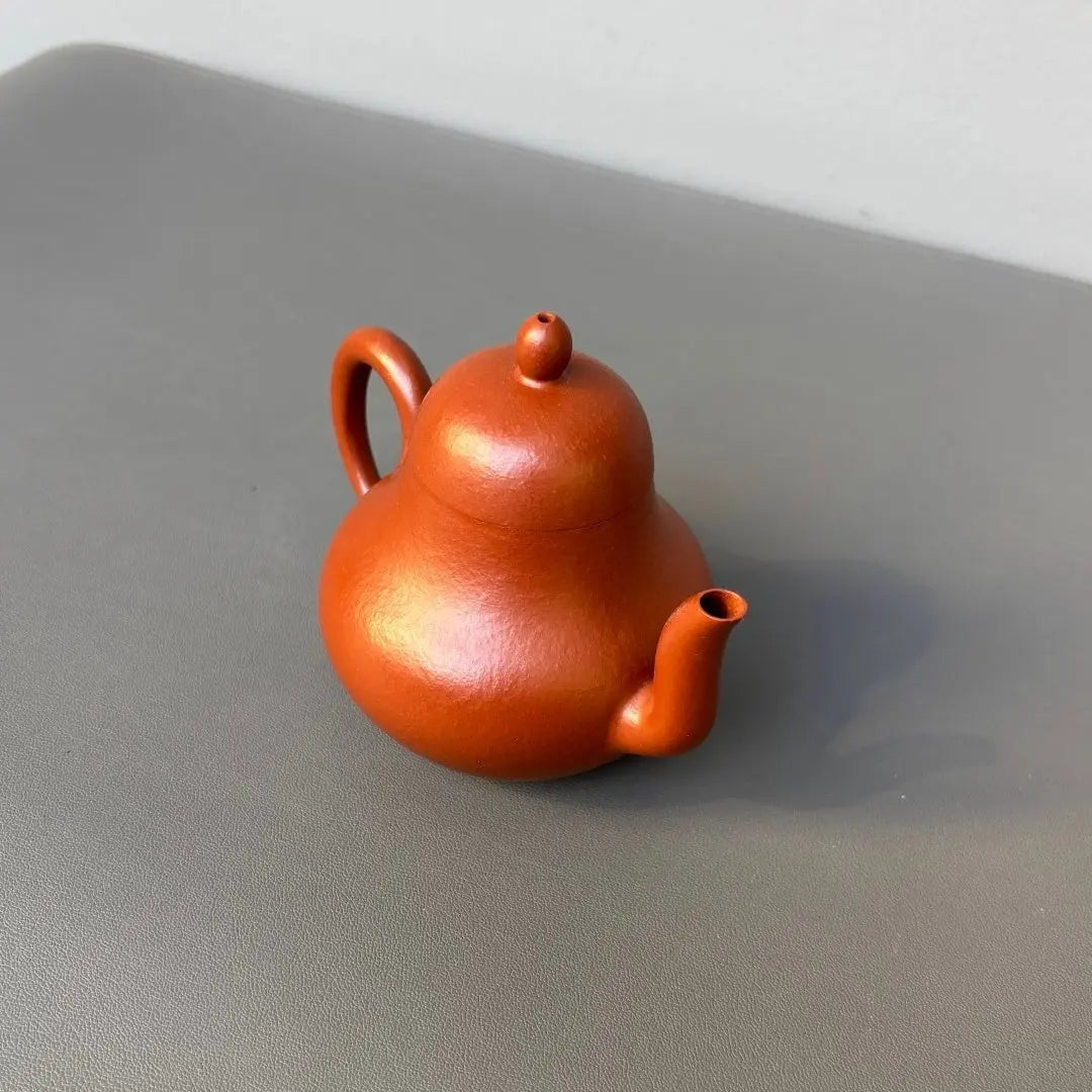 Si Ting 150cc - Yixing Handmade Teapot 江苏宜兴
