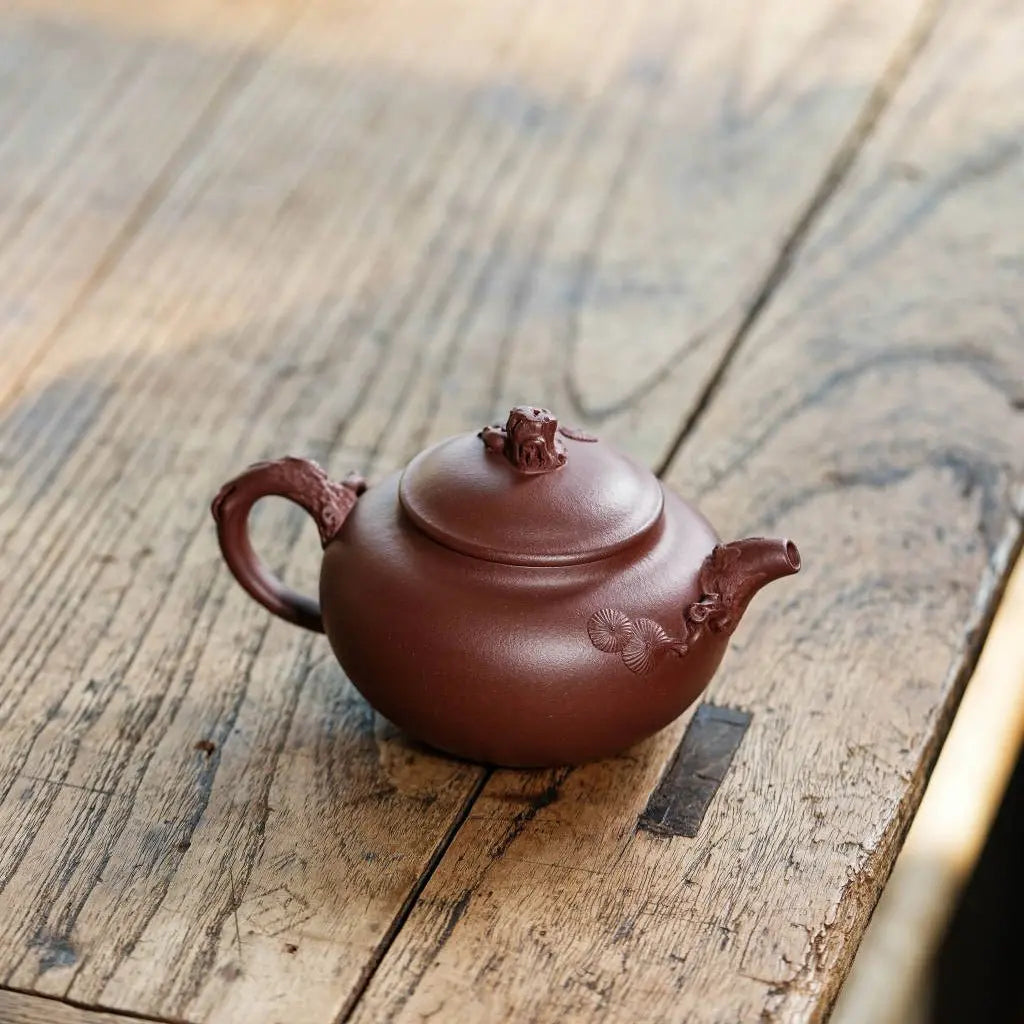 Song Qu 200cc - Yixing Handmade Teapot 江苏宜兴