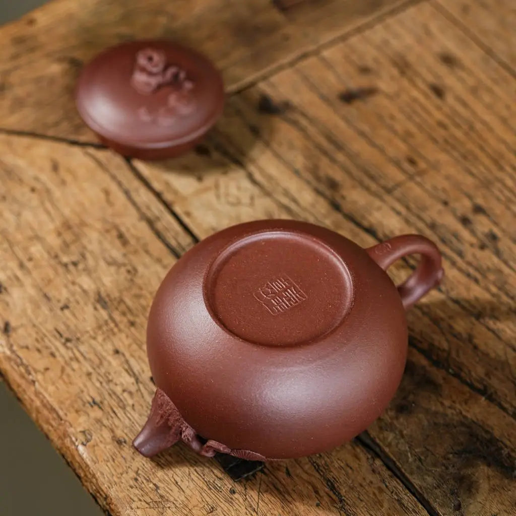 Song Qu 200cc - Yixing Handmade Teapot 江苏宜兴