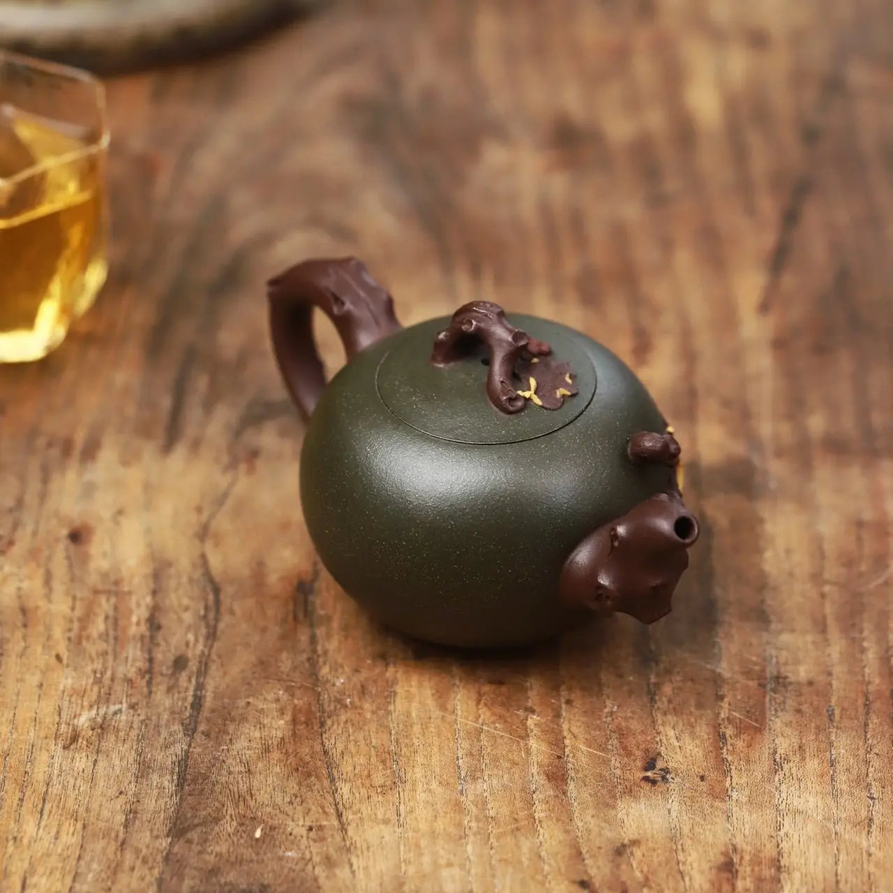 Song Shu Pu Tao 150cc - Yixing Handmade Teapot 江苏宜兴