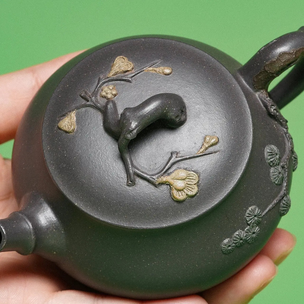 Song Zhu Mei 150cc - Yixing Handmade Teapot 江苏宜兴