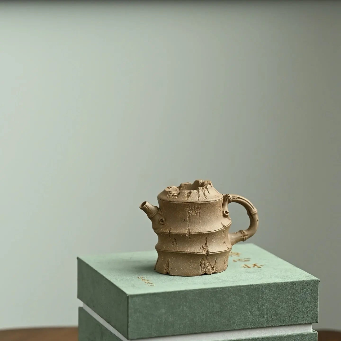 Ta Zhu 110cc - Yixing Handmade Teapot 江苏宜兴