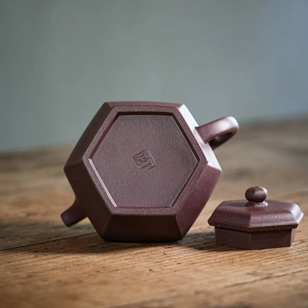 Tang Guan 210cc - Yixing Handmade Teapot 江苏宜兴