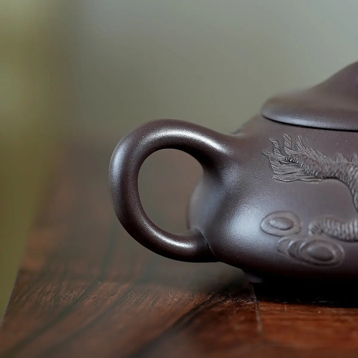 Teng Long Shi Piao 175cc - Yixing Handmade Teapot 江苏宜兴