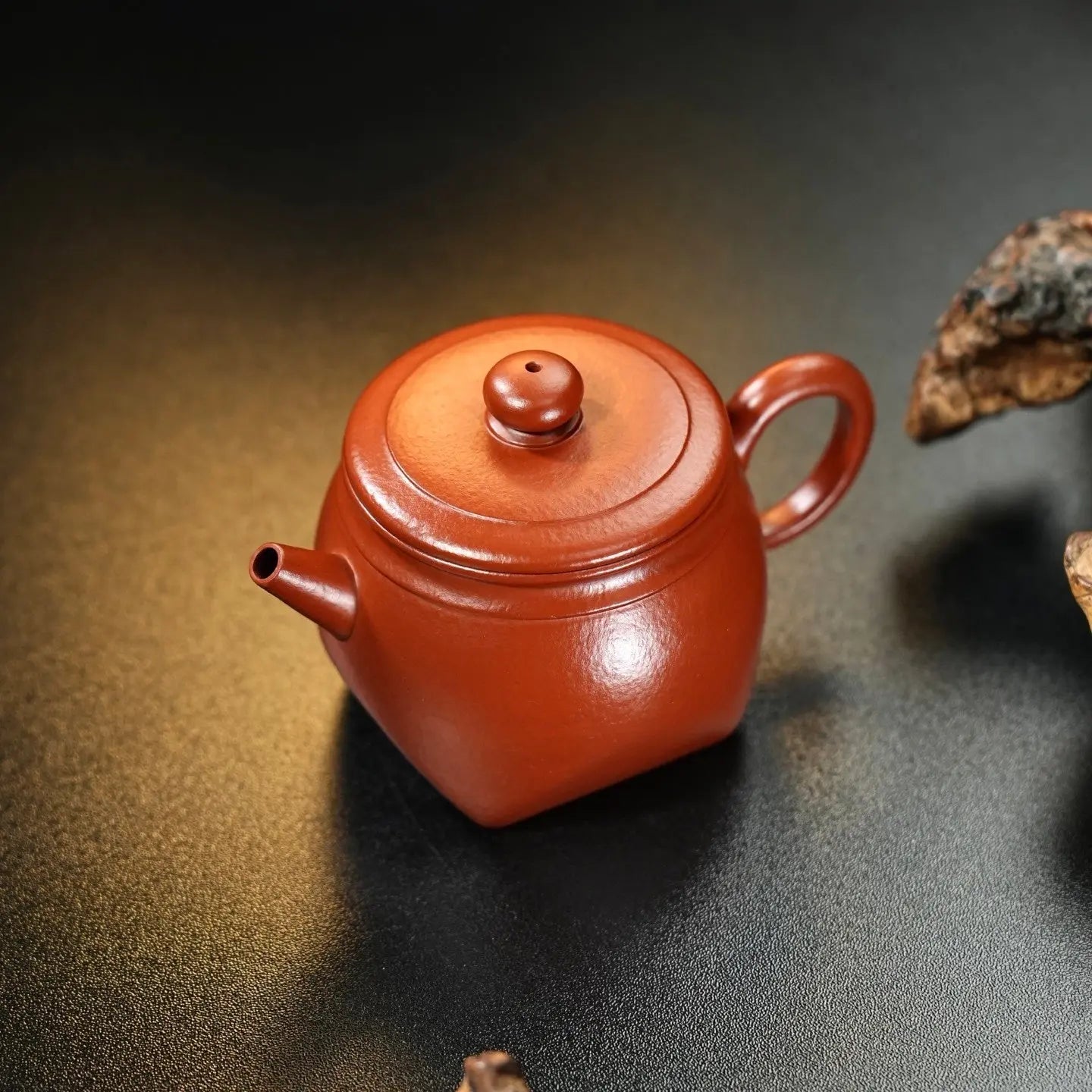 Tian Fang Di Yuan 170cc - Yixing Handmade Teapot 江苏宜兴
