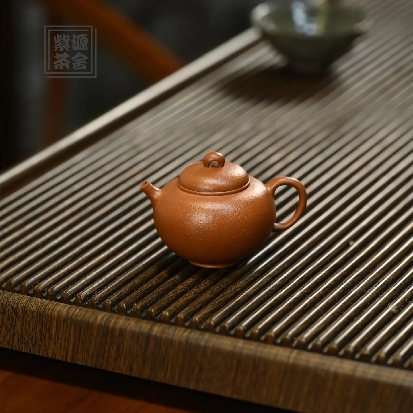 Tong Qu 140cc - Yixing Handmade Teapot 江苏宜兴