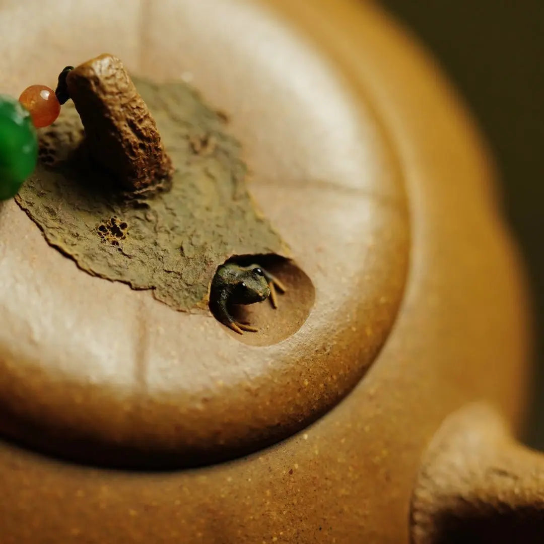 Wa Qu 170cc - Yixing Handmade Teapot 江苏宜兴