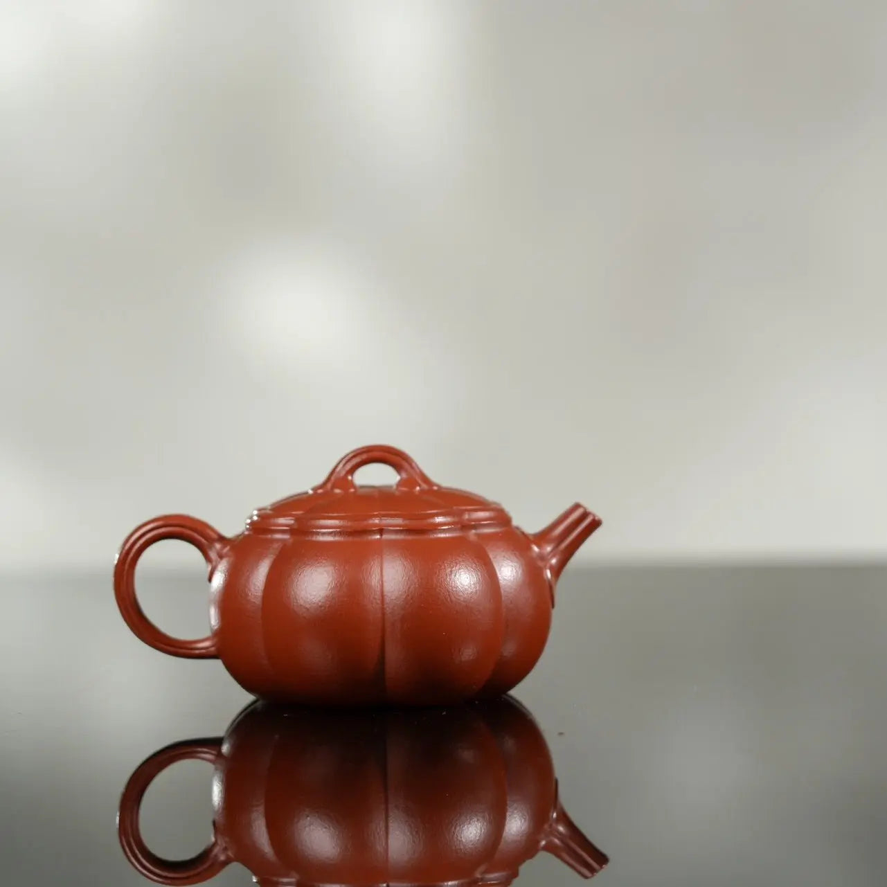 Wei Gu 140cc - Yixing Handmade Teapot 江苏宜兴