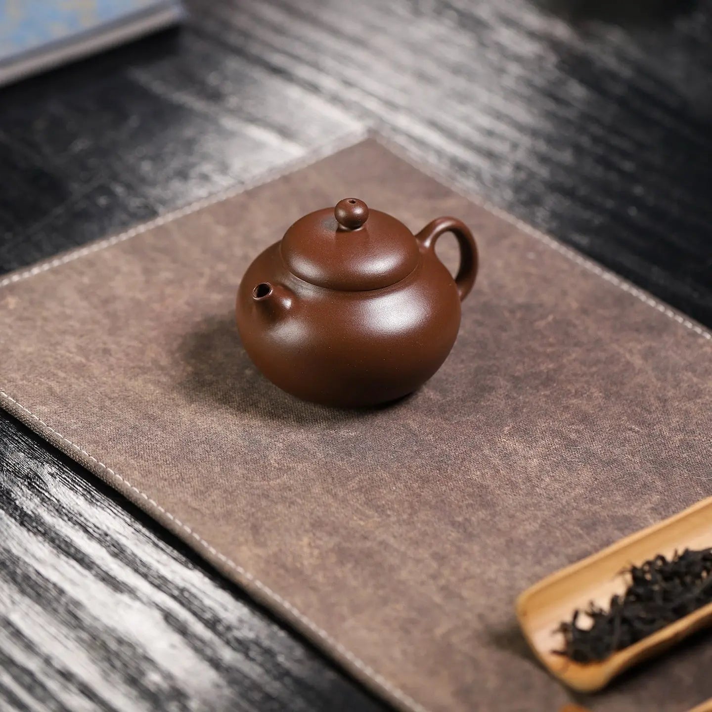 Wen Dan 120cc - Yixing Handmade Teapot 江苏宜兴