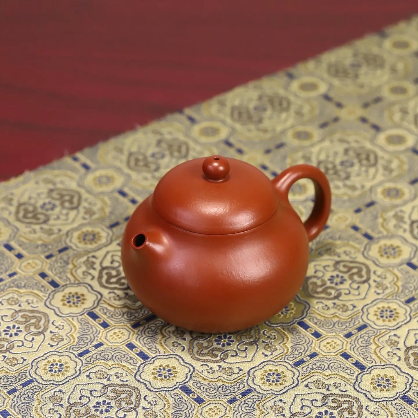 Wen Dan 140cc - Yixing Handmade Teapot 江苏宜兴