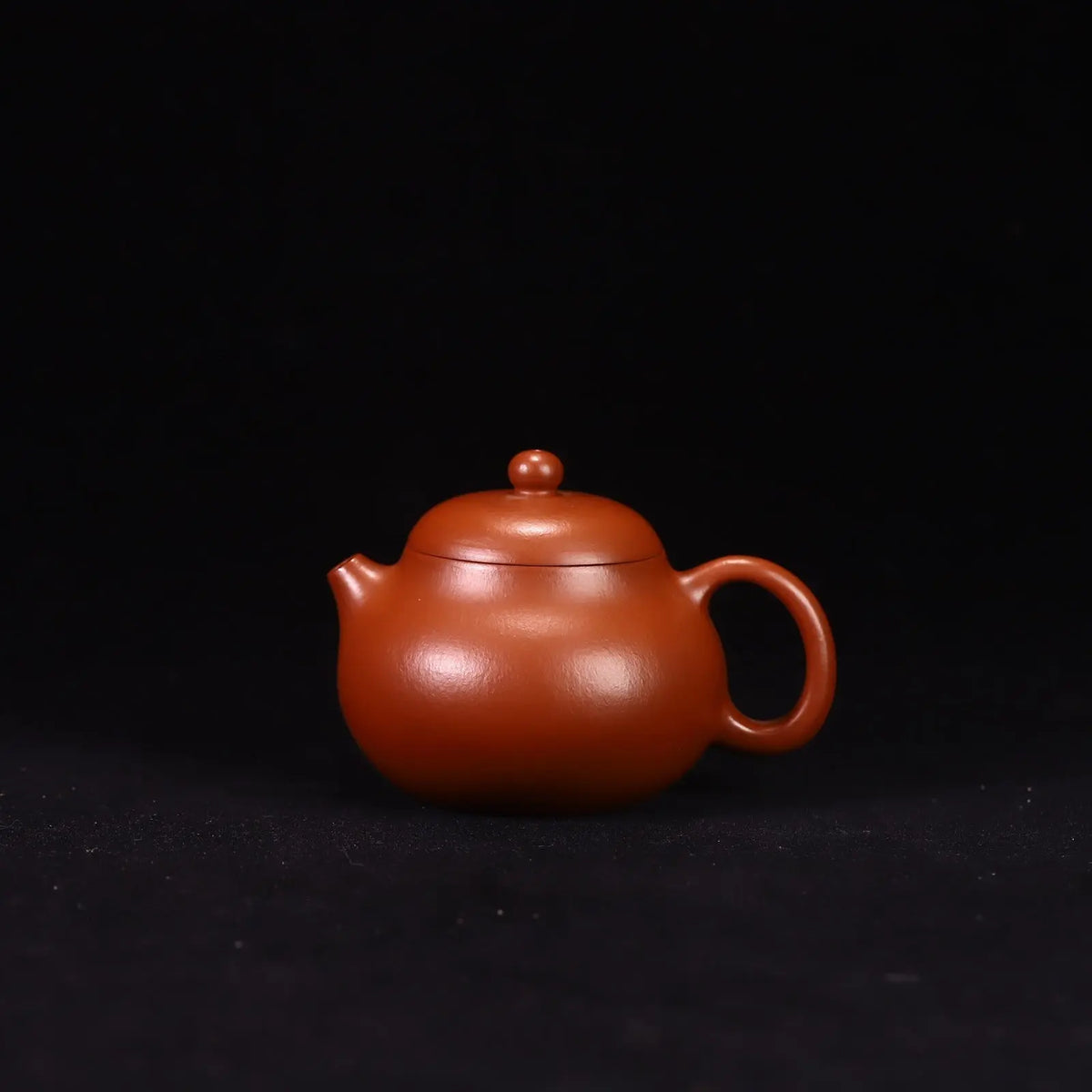 Wen Dan 140cc - Yixing Handmade Teapot 江苏宜兴