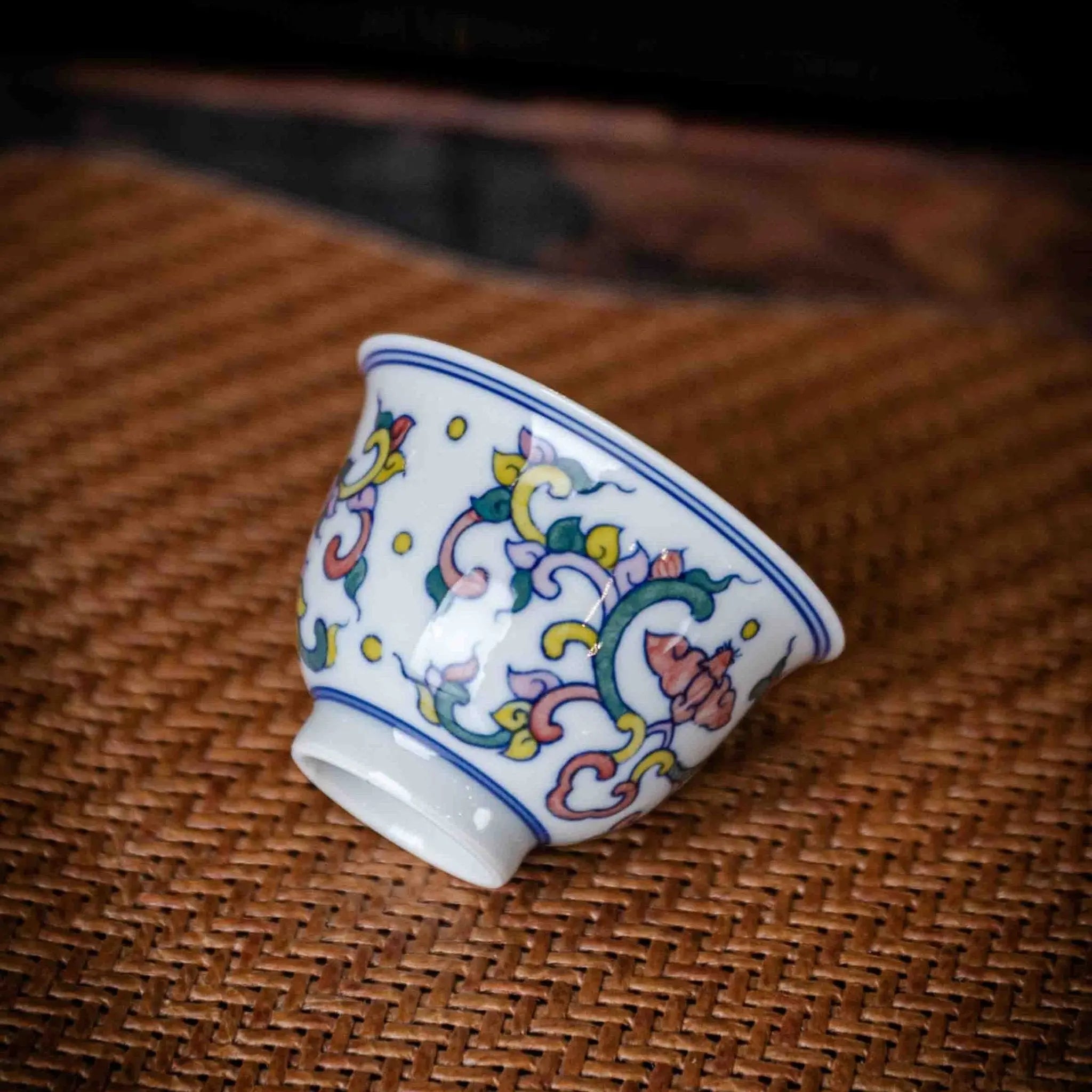 Wu Cai Ru Yi 75cc - Jing De Zhen Porcelain Gaiwan zycschina