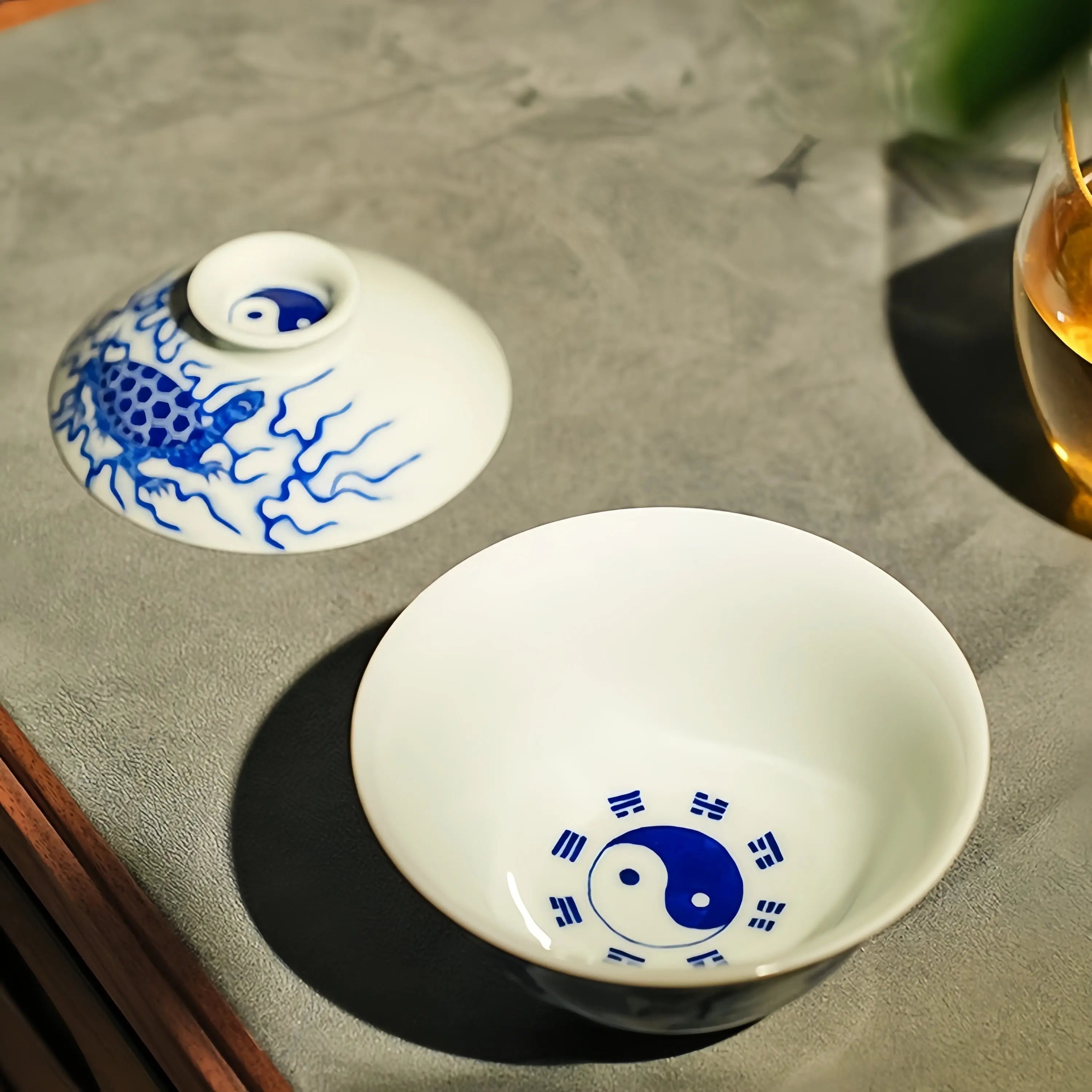 Wu Ling Tu 125cc - Jing De Zhen Porcelain Gaiwan zycschina