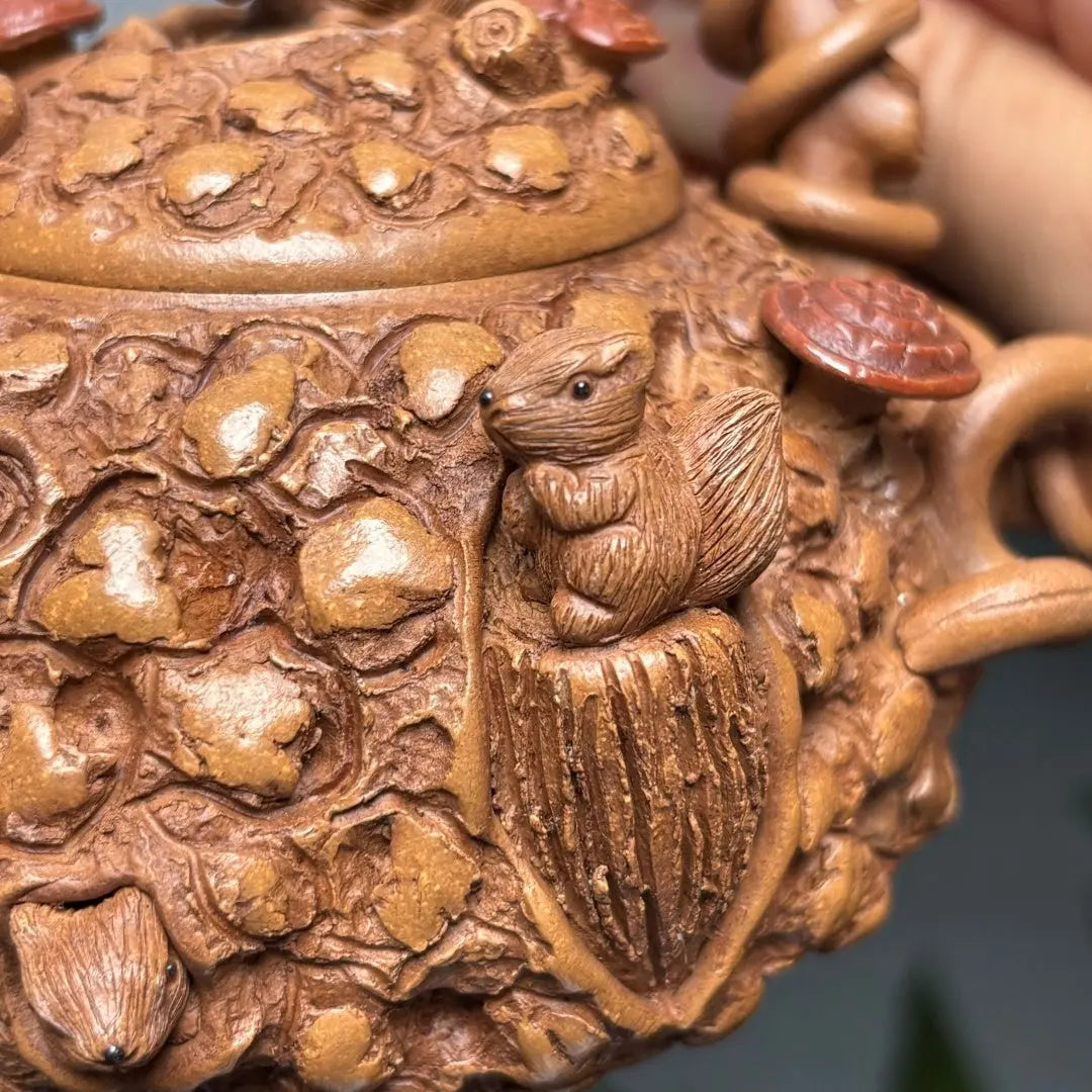 Wu Zi Deng Ke 230cc - Yixing Handmade Teapot 江苏宜兴