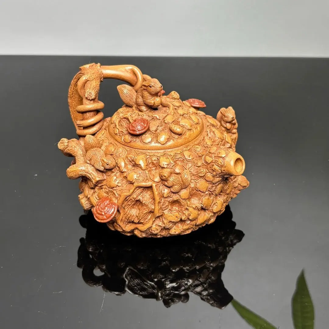 Wu Zi Deng Ke 230cc - Yixing Handmade Teapot 江苏宜兴