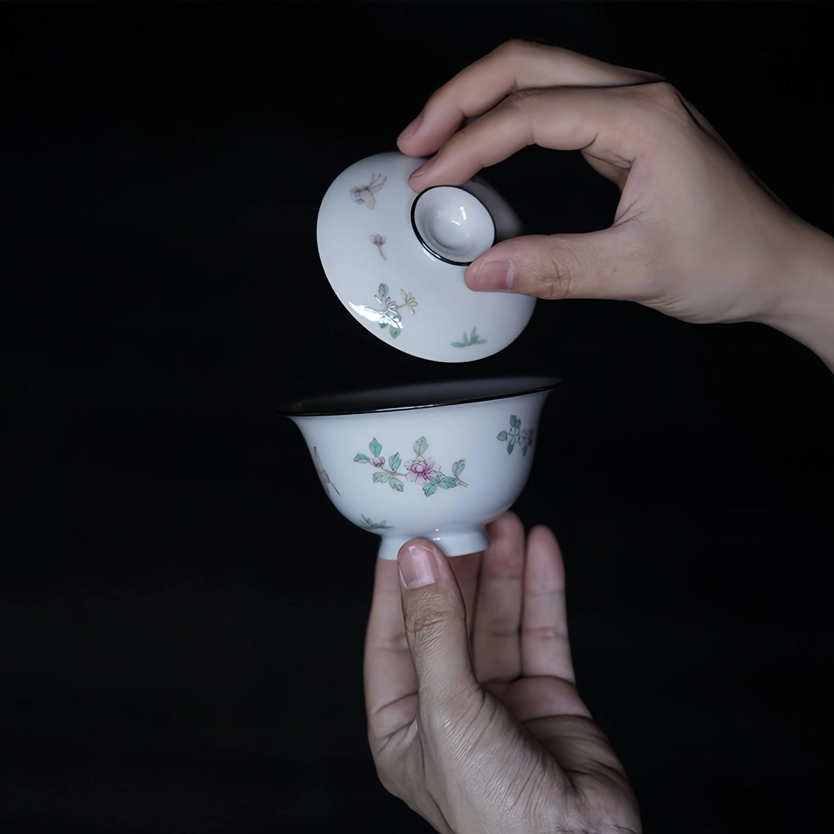 Xi Die Zhu Hua 115cc - Jingdezhen Porcelain Gaiwan zycschina