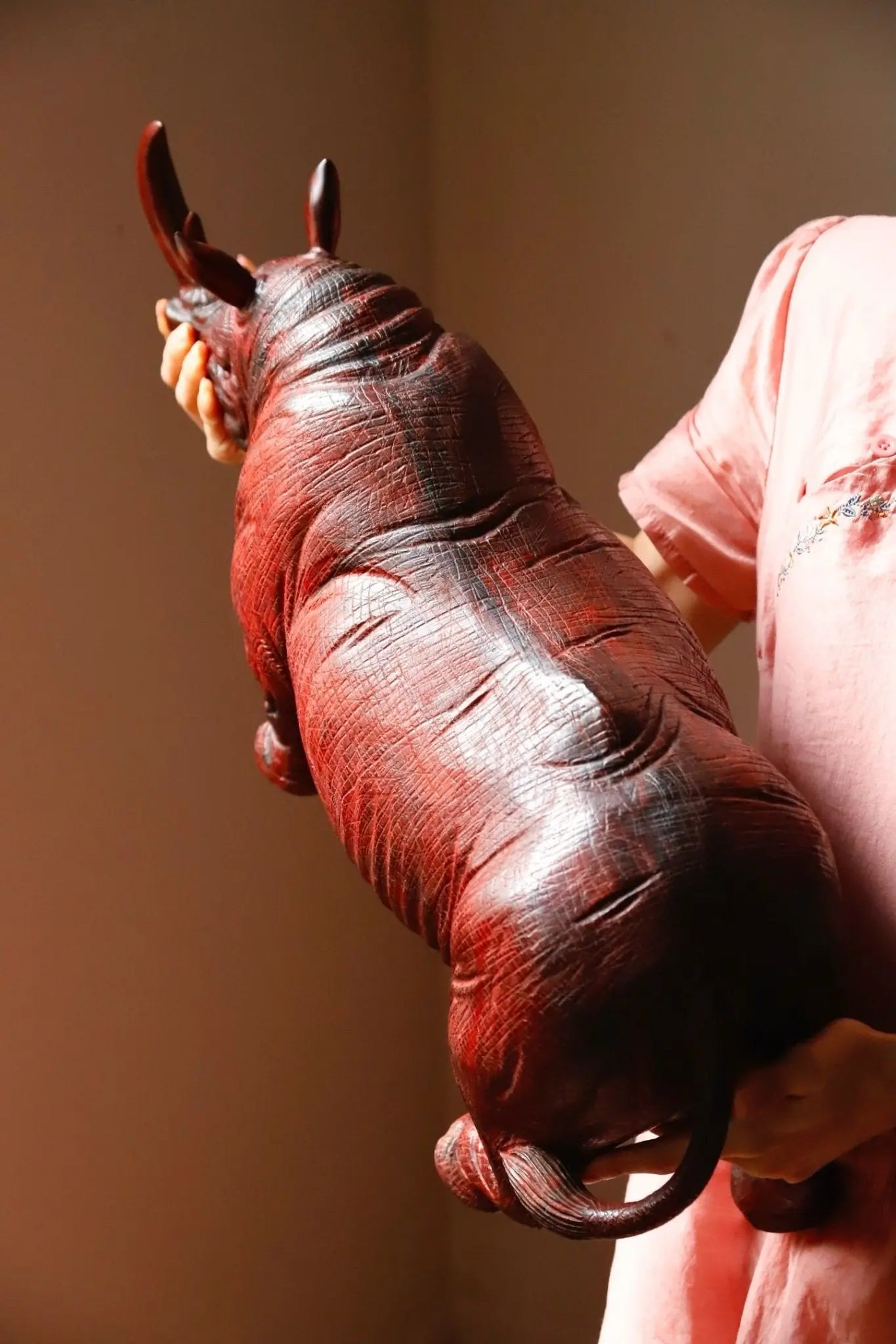 Xi Niu - Wood Sculpture zycschina