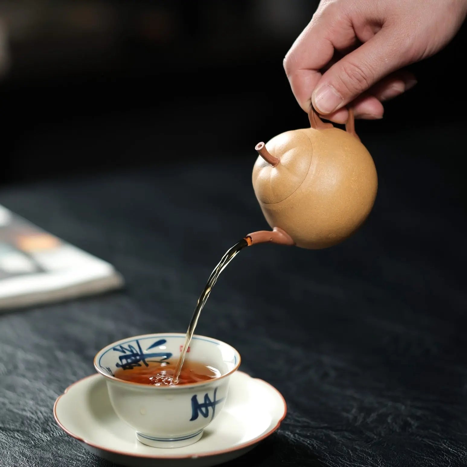 Xiang Li 160cc - Yixing Handmade Teapot 江苏宜兴