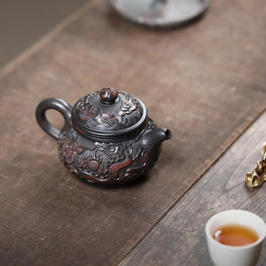 Xiang Long Pan Hu 210cc - Yixing Handmade Teapot 江苏宜兴