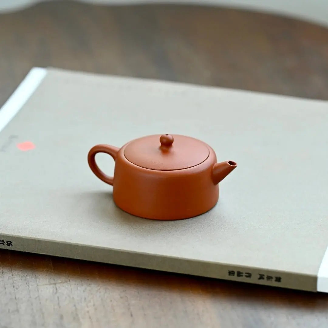 Xiang Quan 80cc - Yixing Handmade Teapot 江苏宜兴
