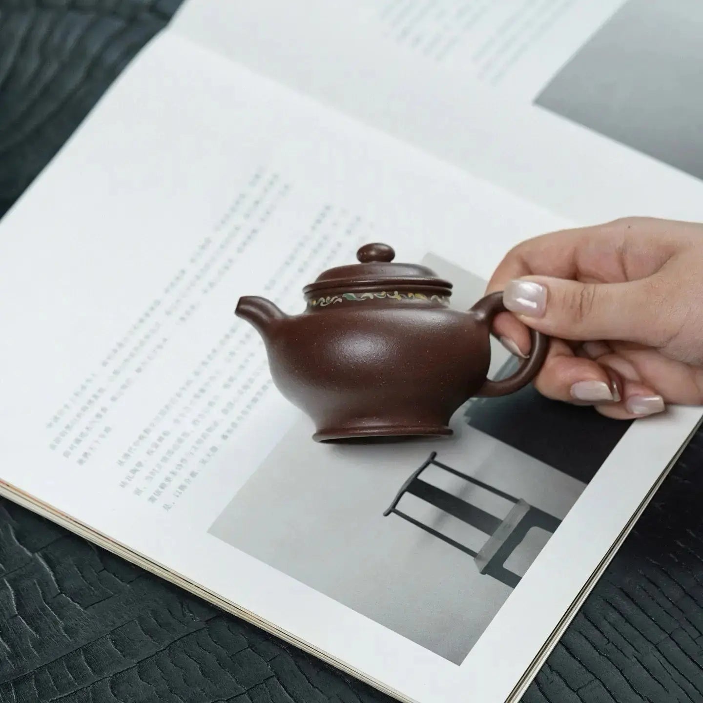 Xiao Duo Zhi 120cc - Yixing Handmade Teapot 江苏宜兴