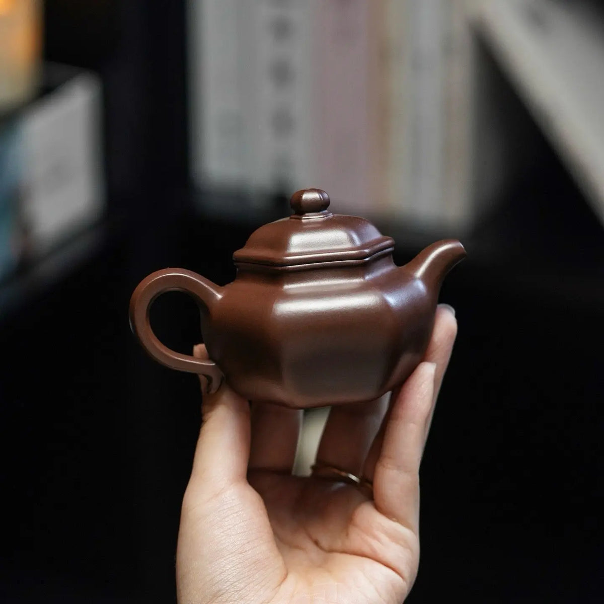 Xiao Lian Zi 118cc - Yixing Handmade Teapot 江苏宜兴