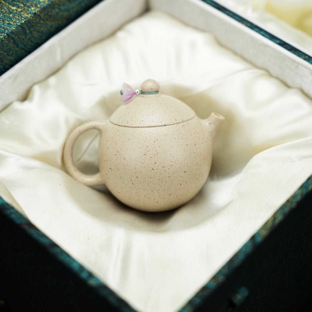 Xiao Long Dan 100cc - Yixing Handmade Teapot 江苏宜兴